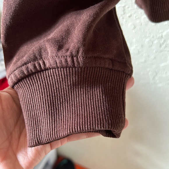 H&M “The Valley” Sweatshirt🤎 - Picture 6 of 7